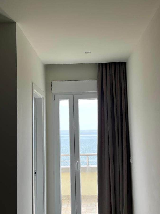 Split Rooftop Suites Durrës 외부 사진