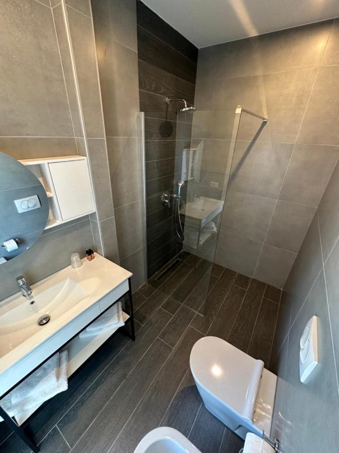 Split Rooftop Suites Durrës 외부 사진