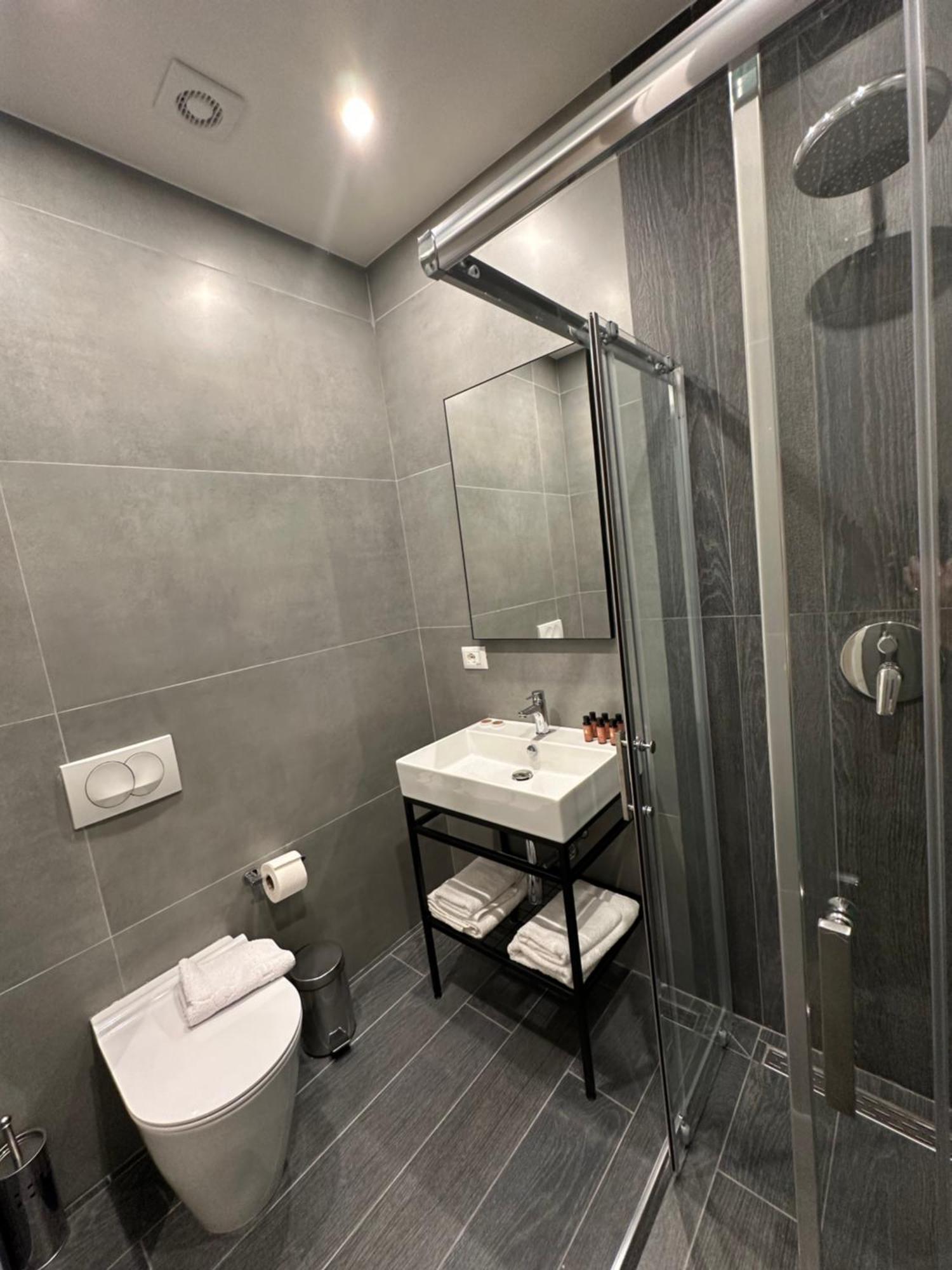 Split Rooftop Suites Durrës 외부 사진