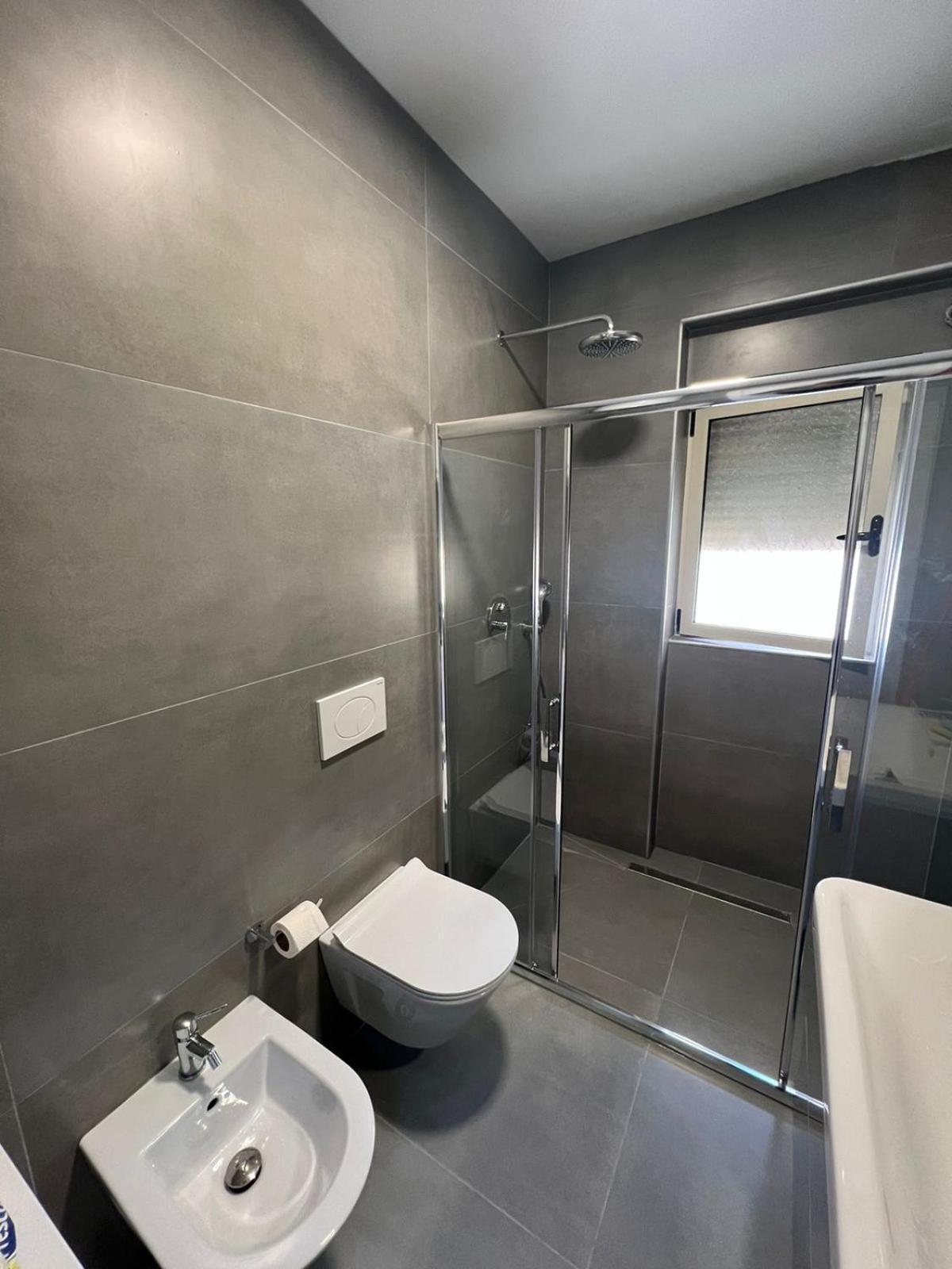 Split Rooftop Suites Durrës 외부 사진